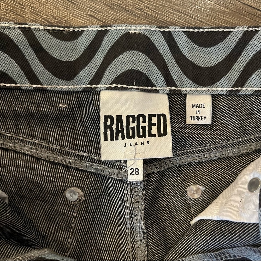 Wave Patterned Black And Gray Pants - image 2